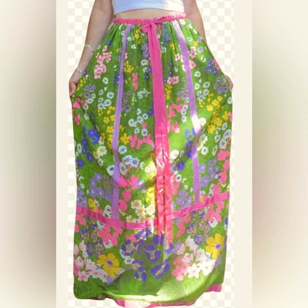 Vintage 70’s Neiman Marcus Floral Maxi Skirt Size Medium Pink Green Boho Retro